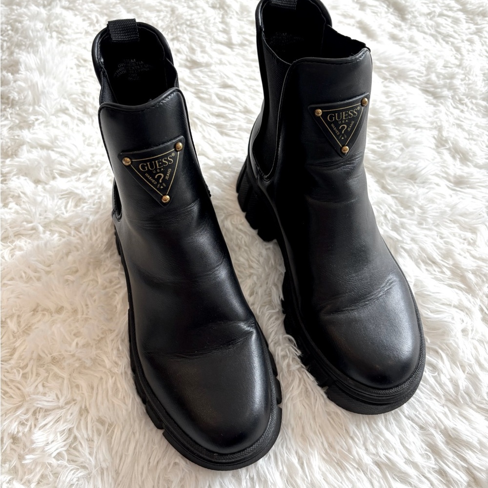 🤍 Guess Women's Black Chelsea Boots